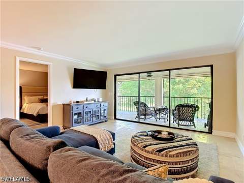 800 Misty Pines Cir 202, Naples FL - photo 17 of 40