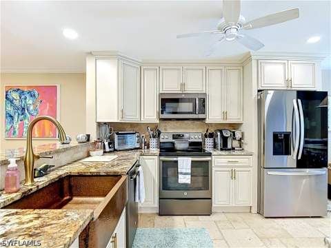 800 Misty Pines Cir 202, Naples FL - photo 7 of 40