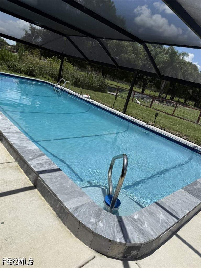 3 bedroom SingleFamilyResidence at 826 B Rd, Labelle Ranchettes, Labelle — photo 3