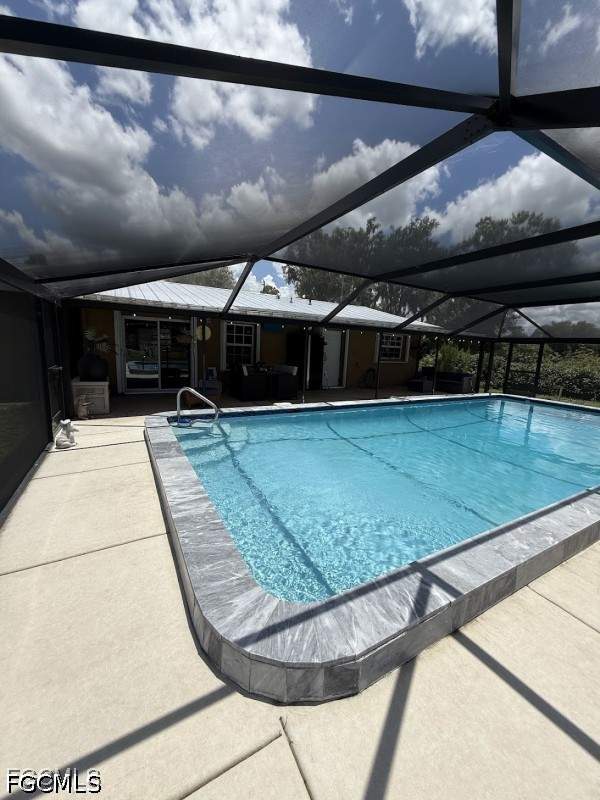 3 bedroom SingleFamilyResidence at 826 B Rd, Labelle Ranchettes, Labelle — photo 4