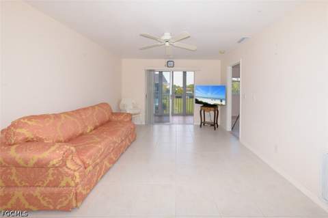 8141 Country Rd 203, Fort Myers FL - photo 11 of 32