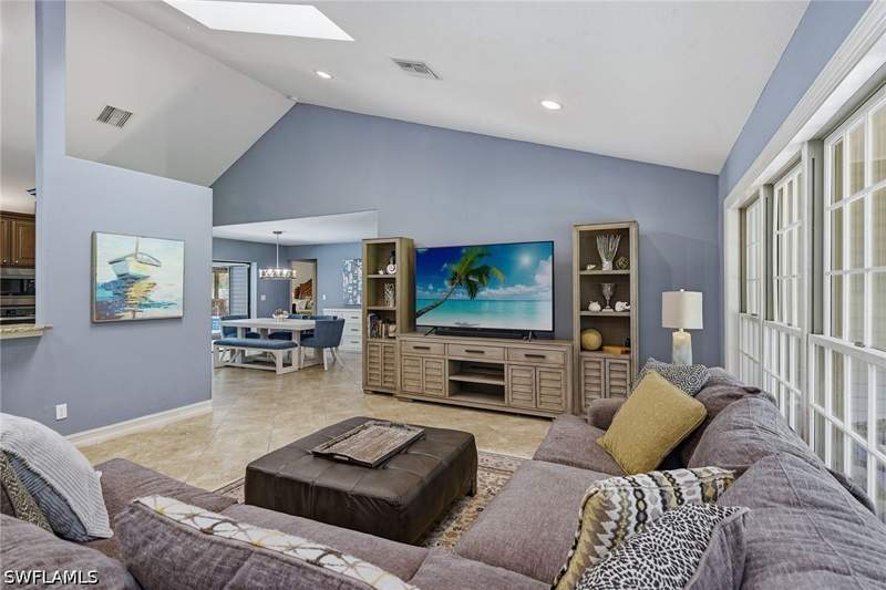 4 bedroom SingleFamilyResidence at 3731 5th Ave NW, Golden Gate Estates, Naples — photo 4