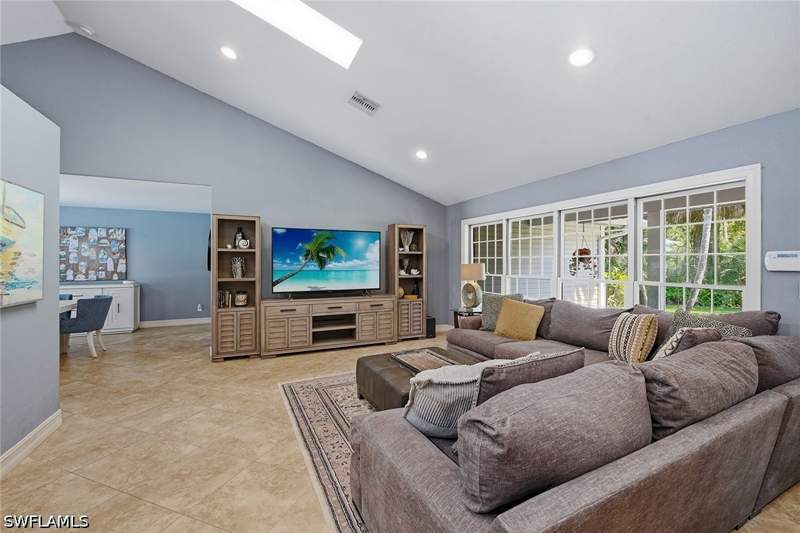 4 bedroom SingleFamilyResidence at 3731 5th Ave NW, Golden Gate Estates, Naples — photo 5
