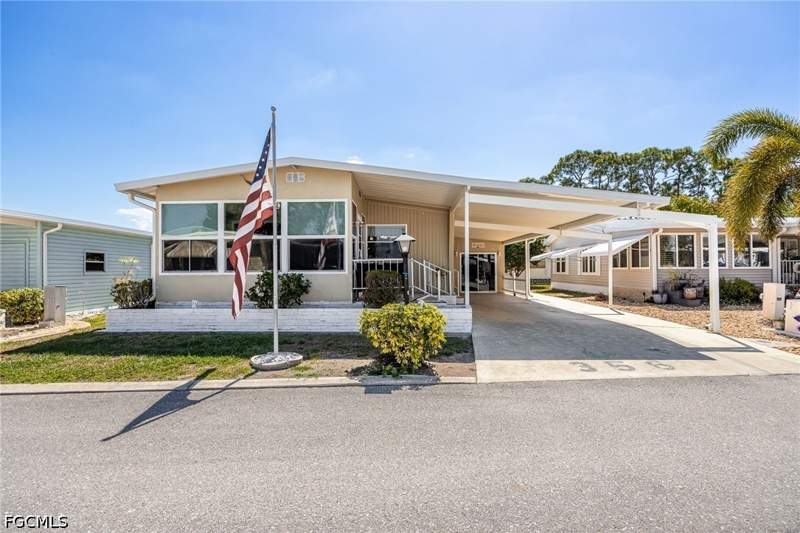2 bedroom ManufacturedHome at 356 Nicklaus Blvd, Six Lakes Country Club, North Fort Myers — photo 2