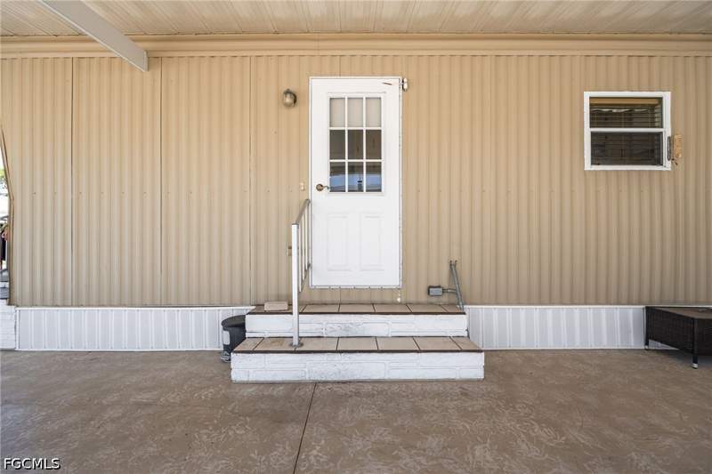 2 bedroom ManufacturedHome at 356 Nicklaus Blvd, Six Lakes Country Club, North Fort Myers — photo 5