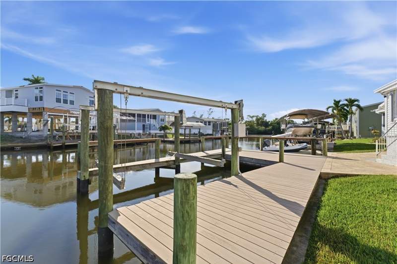 2 bedroom ManufacturedHome at 11391 Cypress Ln, Bayside Estates, Fort Myers Beach — photo 3