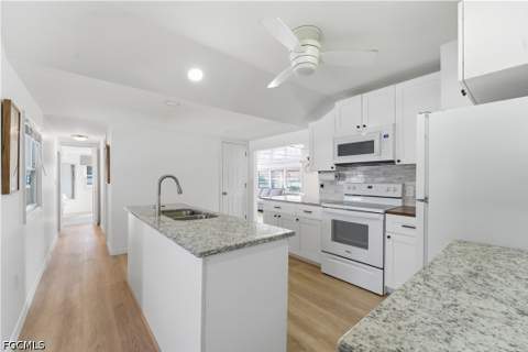 11391 Cypress Ln, Fort Myers Beach FL - photo 6 of 7