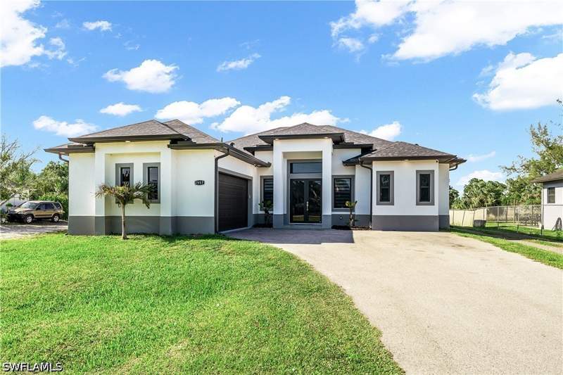 4 bedroom SingleFamilyResidence at 2557 29th Ave NE, Golden Gate Estates, Naples — photo 2