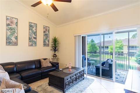 1102 Winding Pines Cir 206, Cape Coral FL - photo 10 of 33