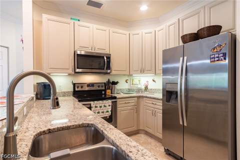 1102 Winding Pines Cir 206, Cape Coral FL - photo 19 of 33