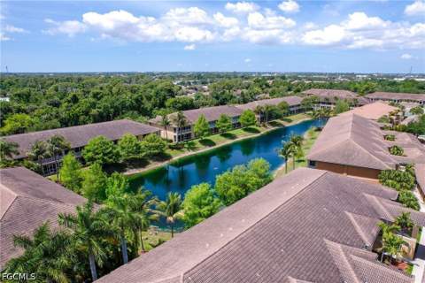 1102 Winding Pines Cir 206, Cape Coral FL - photo 7 of 33