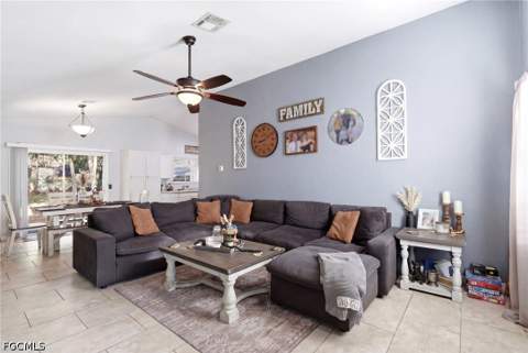 4022 E Sunflower Cir, Labelle FL - photo 6 of 26