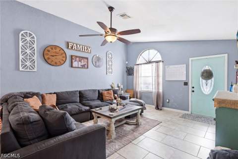 4022 E Sunflower Cir, Labelle FL - photo 7 of 26