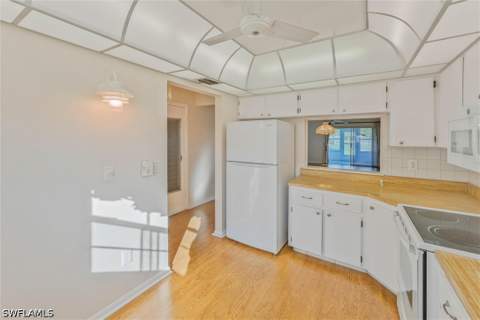 7008 Cedarhurst Dr, Fort Myers FL - photo 13 of 39