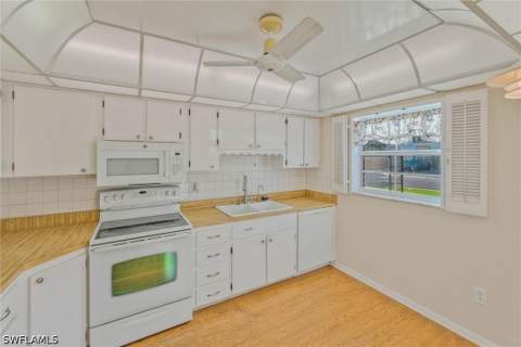 7008 Cedarhurst Dr, Fort Myers FL - photo 14 of 39