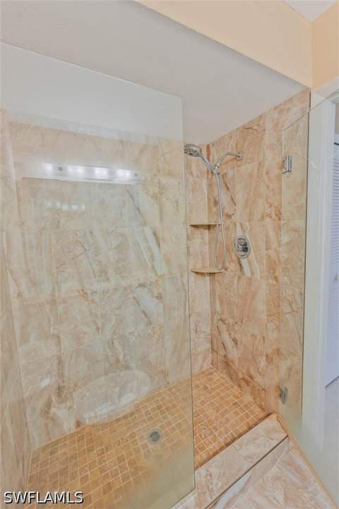 7008 Cedarhurst Dr, Fort Myers FL - photo 20 of 39