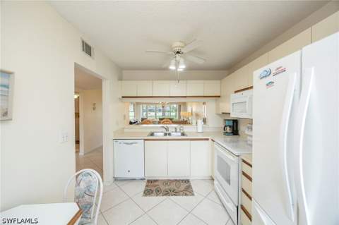 5950 Amherst Dr A101, Naples FL - photo 6 of 33