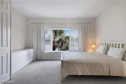 15040 Sterling Oaks Dr, Naples FL - photo 22 of 37