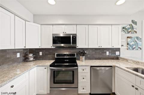 16269 Coco Hammock Way 101, Fort Myers FL - photo 10 of 38