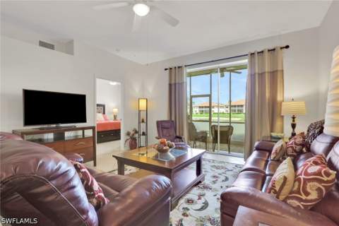 320 Robin Hood Cir 101, Naples FL - photo 13 of 36