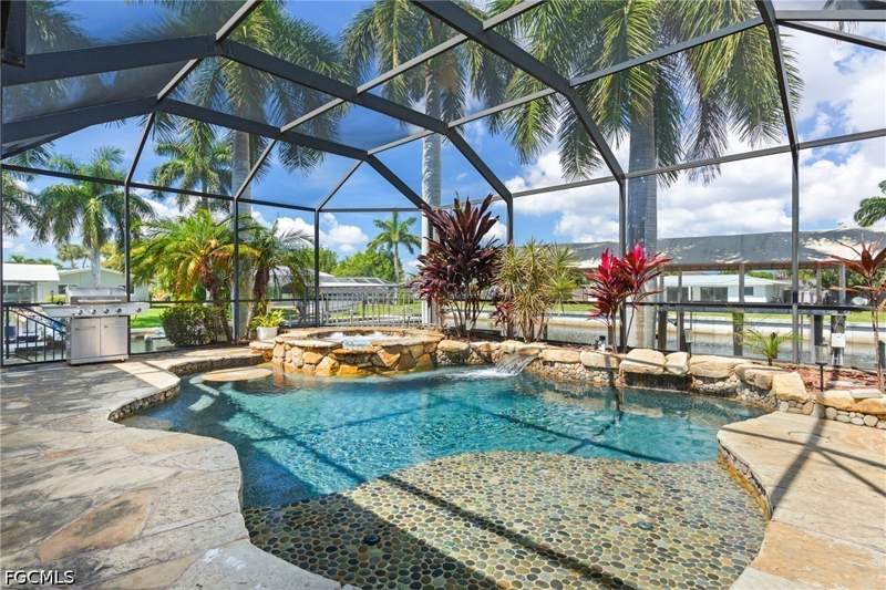 3 bedroom SingleFamilyResidence at 1412 Windsor Ct, Cape Coral, Cape Coral — photo 3