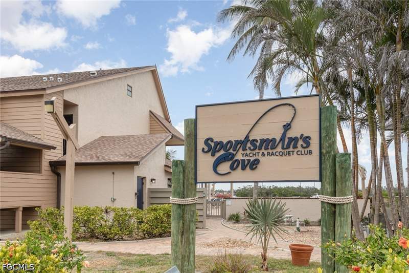 1 bedroom Condominium at 898 Buttonwood Dr 105, Sportsmans Cove Yacht & Racquet Club, Fort Myers Beach — photo 4
