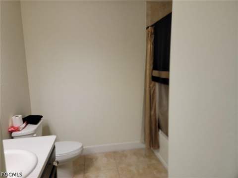 5060 Benton St, Lehigh Acres FL - photo 10 of 19