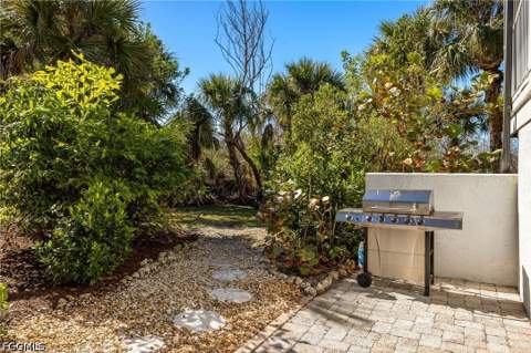 974 Greenwood Ct S, Sanibel FL - photo 13 of 37