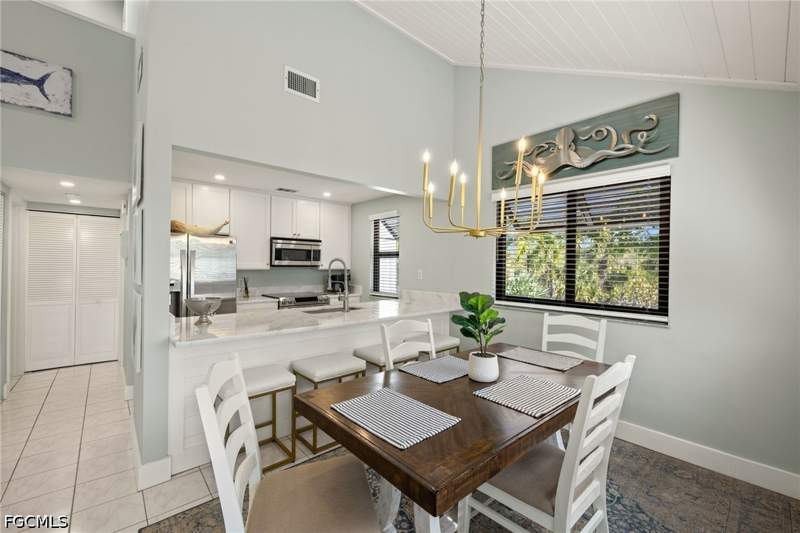 3 bedroom Duplex at 974 Greenwood Ct S, Greenwood Village, Sanibel — photo 4