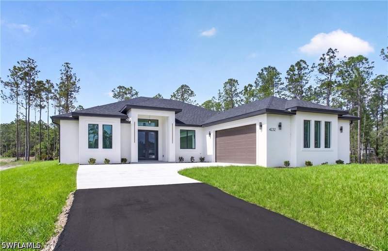 4 bedroom SingleFamilyResidence at 4232 31st Ave NE, Golden Gate Estates, Naples — photo 3