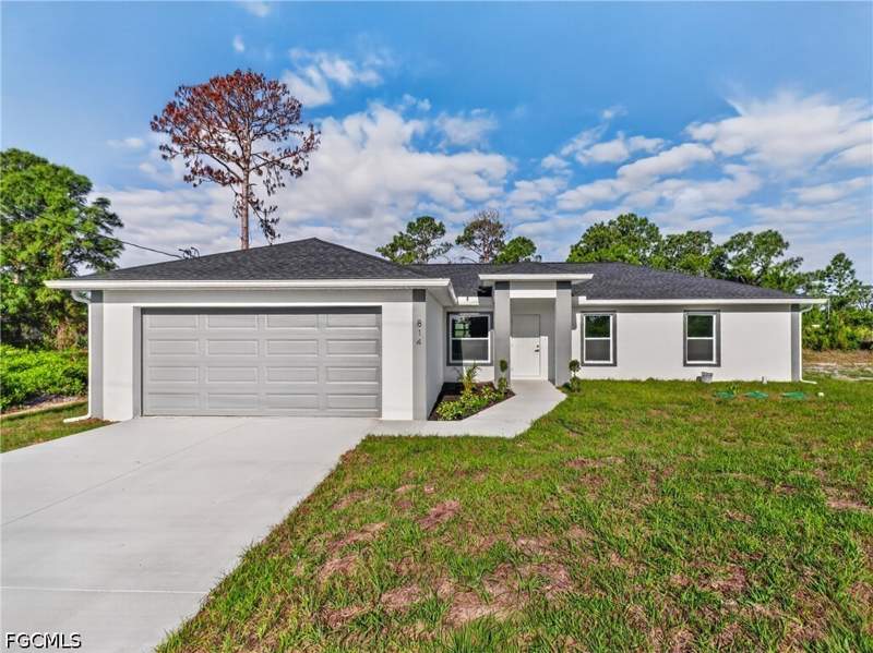4 bedroom SingleFamilyResidence at 814 Milano Ave S, Lehigh Acres, Lehigh Acres — photo 2