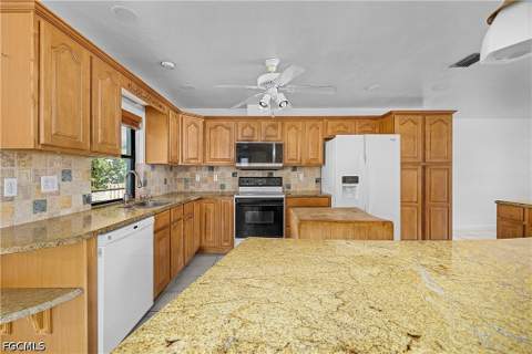 16201 Porto Bello St, Bokeelia FL - photo 13 of 37