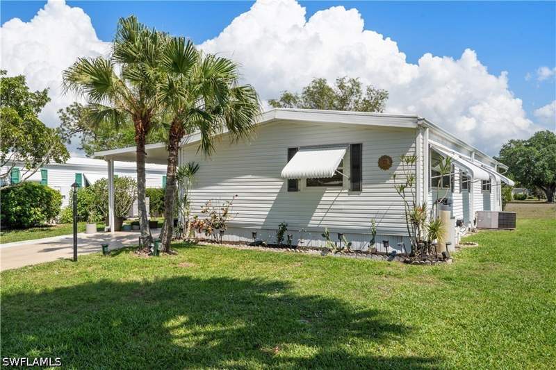 2 bedroom ManufacturedHome at 58 Le Mans Dr, Riviera Colony Golf Estates, Naples — photo 2
