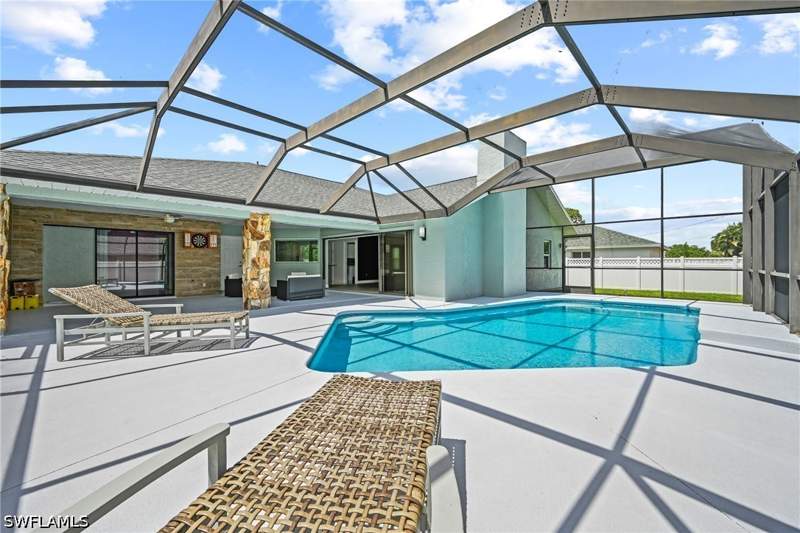 3 bedroom SingleFamilyResidence at 1715 SE 21st St, Cape Coral, Cape Coral — photo 4