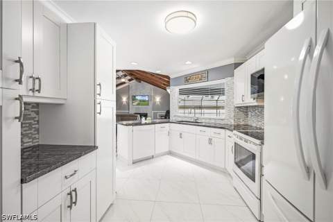 1715 SE 21st St, Cape Coral FL - photo 9 of 34