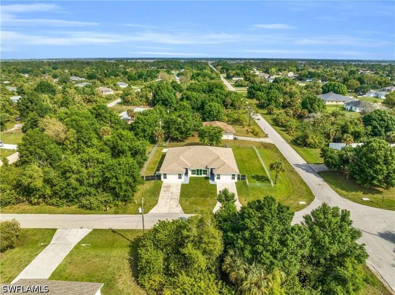 6 bedroom SingleFamilyResidence at 3802 La Rue St, Buckingham, Fort Myers — photo 4