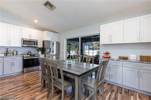 4140 SW 8th Ct, Cape Coral FL - photo 6 of 33