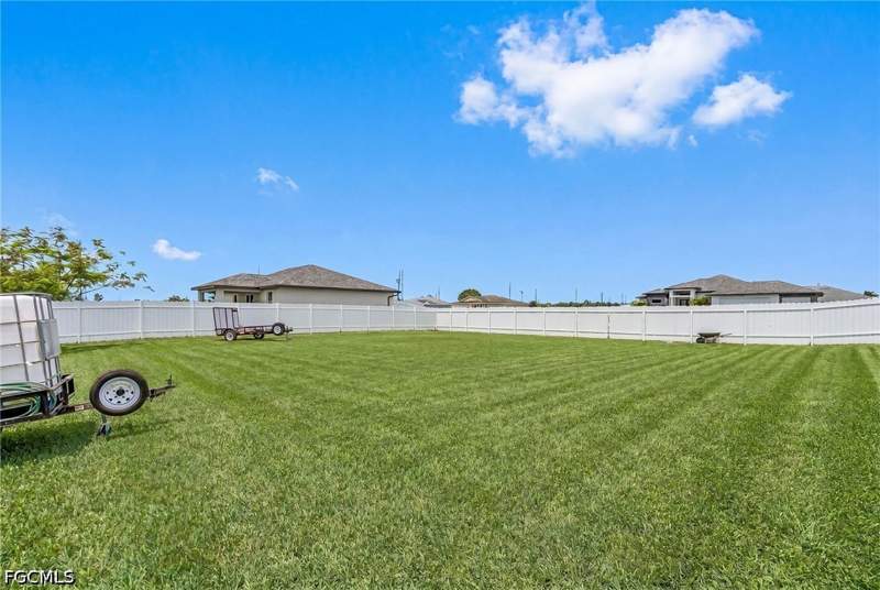 3 bedroom SingleFamilyResidence at 2216 NE 7th Pl, Cape Coral, Cape Coral — photo 2