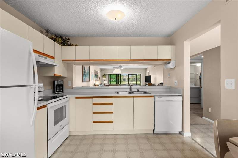2 bedroom Condominium at 5784 Deauville Cir B103, Deauville Lake Club, Naples — photo 5