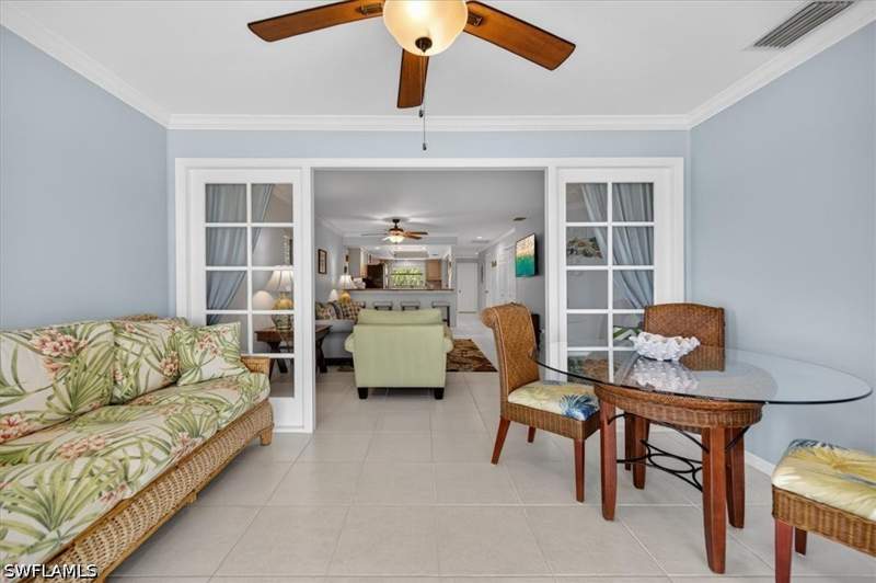 2 bedroom Condominium at 6650 Ilex Cir 6C, Barrington, Naples — photo 2