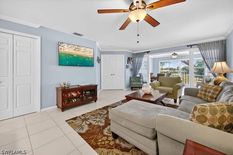 2 bedroom Condominium at 6650 Ilex Cir 6C, Barrington, Naples — photo 3