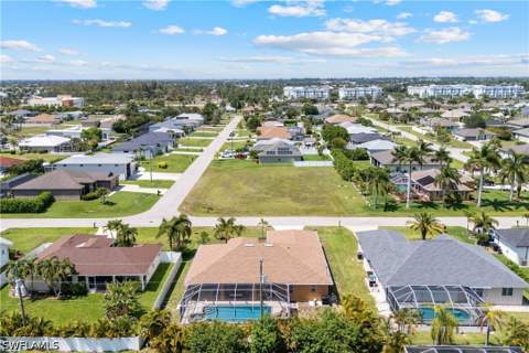 2228 SW 26th Ter, Cape Coral FL - photo 6 of 46