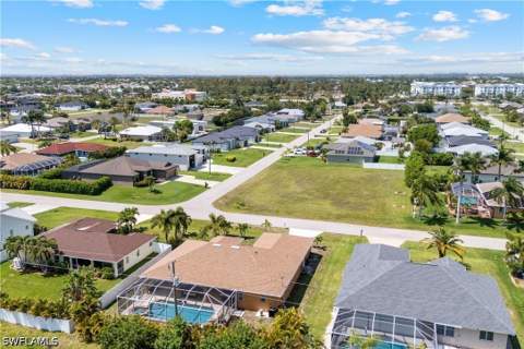 2228 SW 26th Ter, Cape Coral FL - photo 7 of 46