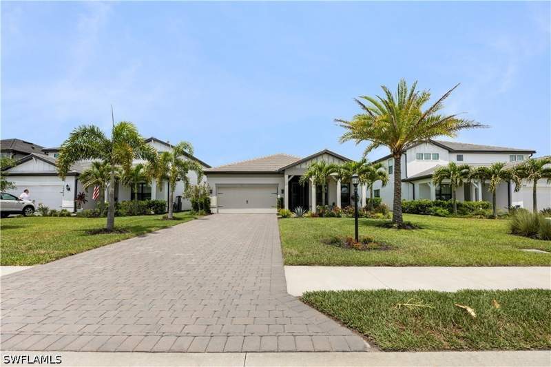 3 bedroom SingleFamilyResidence at 20422 Pebble Glen Dr, Verdana Village, Estero — photo 4