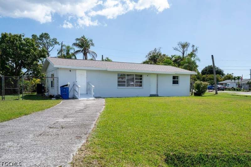 3 bedroom SingleFamilyResidence at 4631 New Haven Dr, Harlem Heights, Fort Myers — photo 3