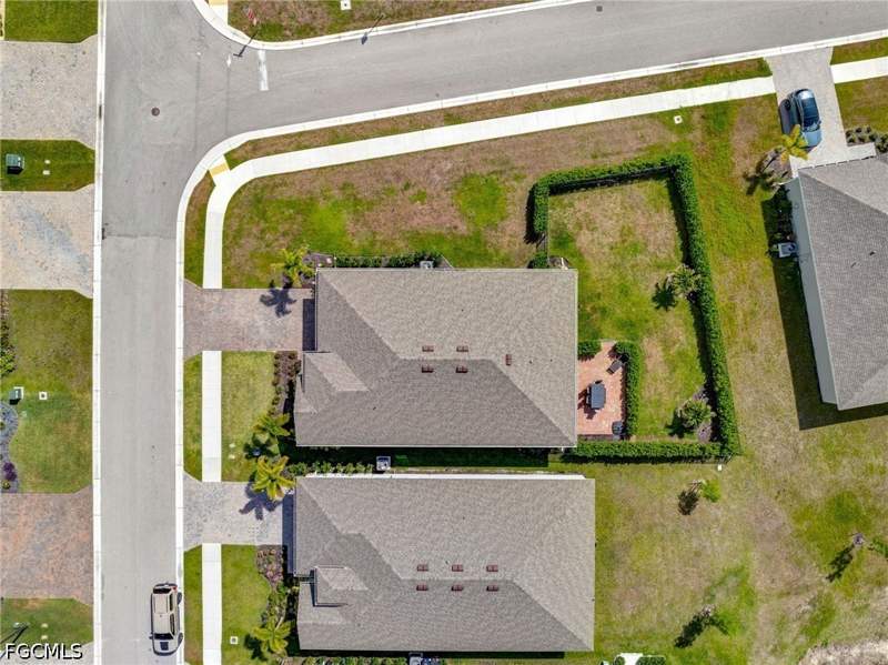 3 bedroom SingleFamilyResidence at 16711 Elkhorn Coral Dr, Coral Bay, North Fort Myers — photo 5