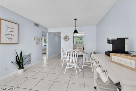 1000 Manatee Rd A105, Naples FL - photo 6 of 37