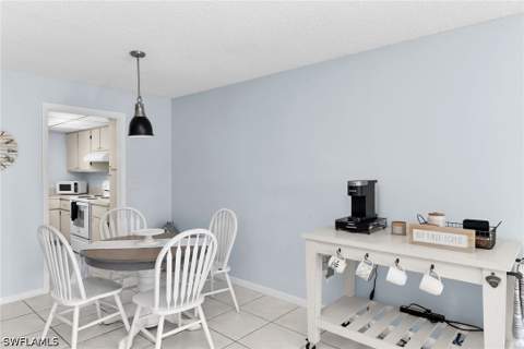 1000 Manatee Rd A105, Naples FL - photo 9 of 37