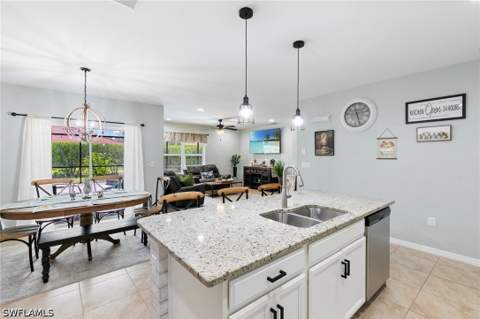 3215 Birchin Ln, Fort Myers FL - photo 8 of 39