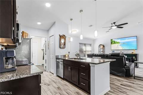 9032 Meadow Cir, Labelle FL - photo 10 of 26